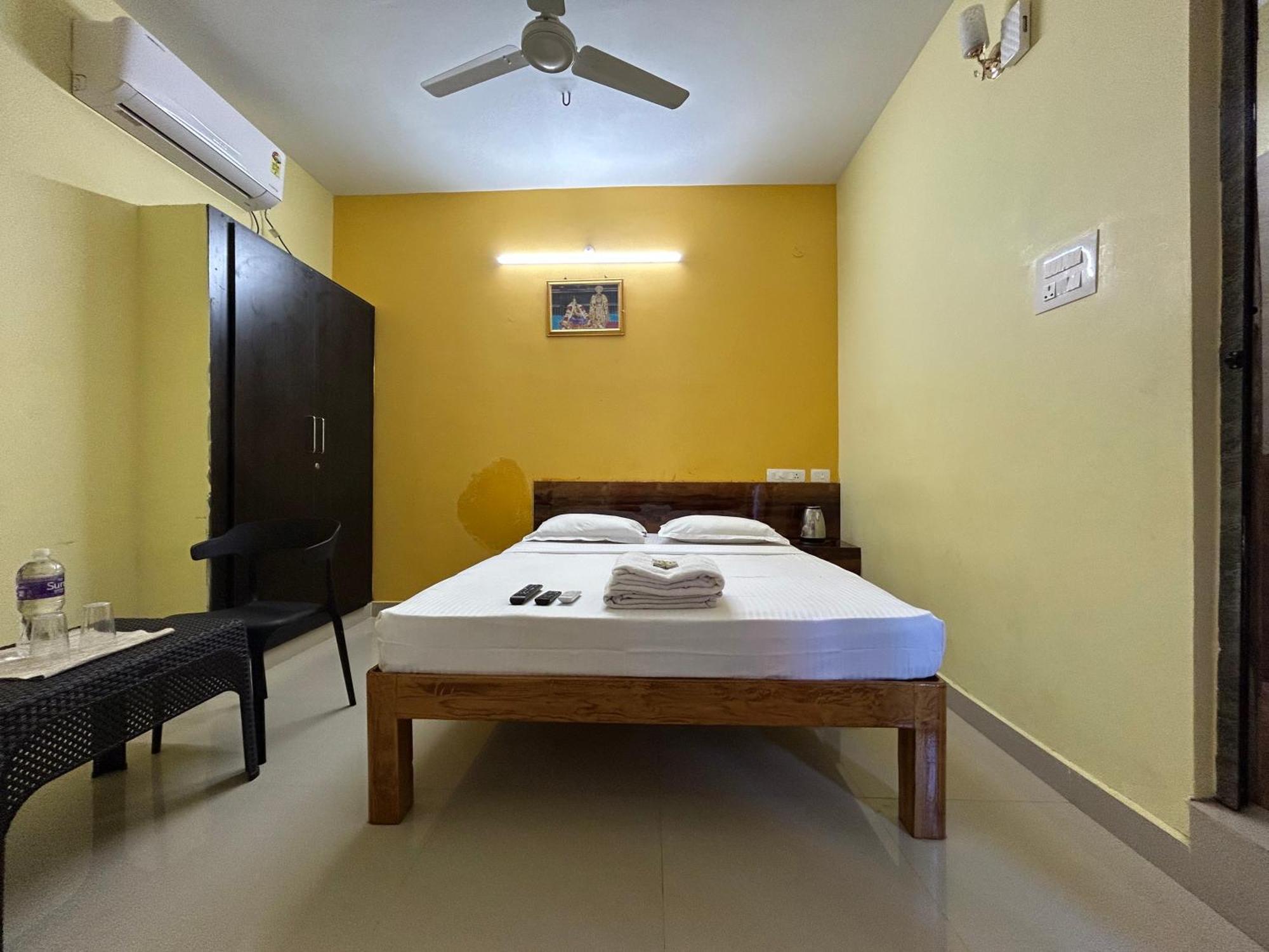 Ramakrishna Rooms Srirangam Tiruchirappalli Eksteriør bilde